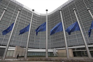 Estados-membros acordam negociações para “salários mínimos adequados” na União Europeia