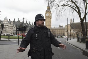 Três adolescentes franceses entre feridos de Londres