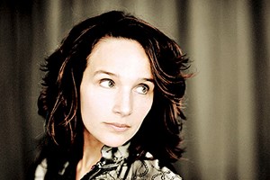 Em Abril... águas mil de Hélène Grimaud