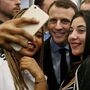Macron ganha vantagem em sondagens presidenciais