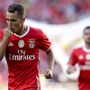 Adepto do Benfica diz que sempre houve união mas Grimaldo contesta: 'Não acho...'