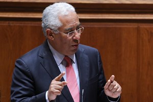 Costa garante 'alterações dos escalões do IRS'