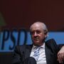 Rui Rio quer PSD que reaja para afastar perigo de o partido perder influência 