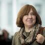 Notícia da morte de Svetlana Alexievich dada por conta de Twitter falsa