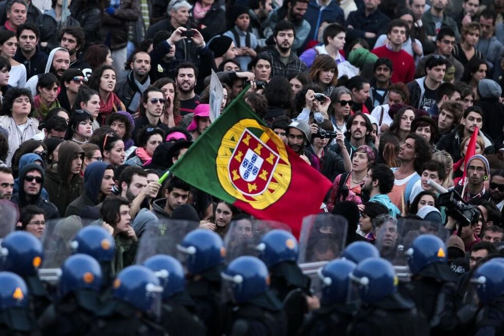 Professores, médicos e enfermeiros aderem à greve geral em Portugal