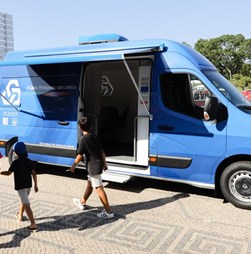 Carrinha Da Cgd Nao Permite Levantar Dinheiro Ou Fazer Depositos Dinheiro Sabado