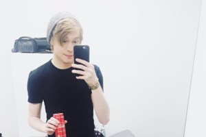 Famoso youtuber acusado de pornografia infantil
