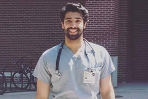 Médico procura quarto para arrendar e derrete a Internet