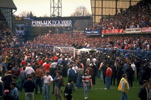 Liverpool lembra vítimas e tragédia de Hillsborough