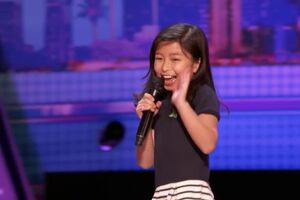 Leak 9-Year-Old Celine Tam Stuns Crowd with My Heart Will Go On - Americas Got Talent 2017.mp4