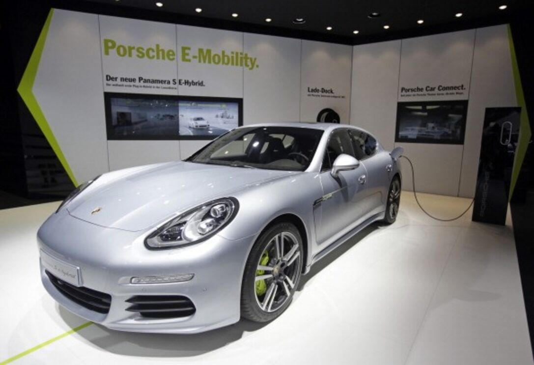Porsches 