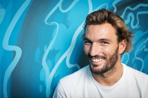 Frederico Morais termina Mundiais de surf no 7.º lugar