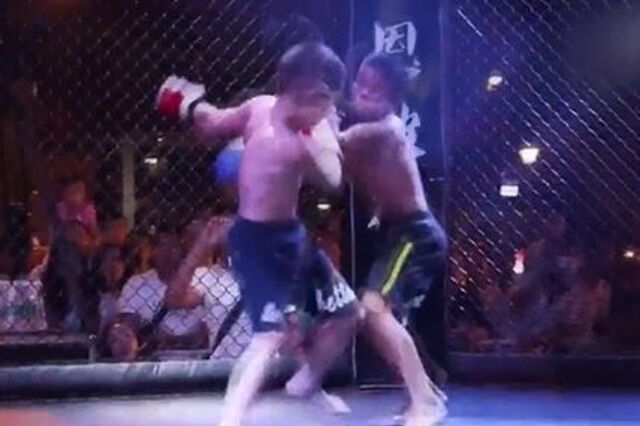 Kim Jong Un e filha marcam aniversário da Força Aérea norte‑coreana