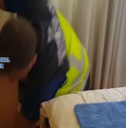 Condutor que atropelou multidão nos festejos do título do Liverpool condenado a 21 anos de prisão