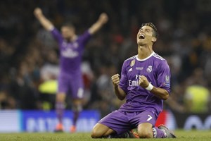 Ronaldo disputa prémio de jogador do ano com Messi e Buffon