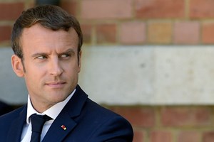 Macron já gastou €26 mil em maquilhagem