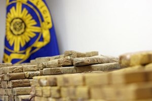Detidos em operação que apreendeu uma tonelada de cocaína ficam em prisão preventiva