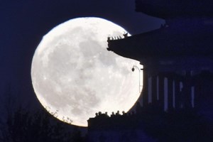 Russos e chineses querem ir juntos à Lua