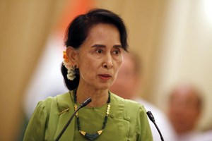 Myanmar. Aung San Suu Kyi condenada a quatro anos de prisão