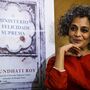 Arundhati Roy: 'A ficção é a forma mais bonita de lidar com a realidade' 