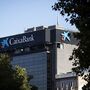 CaixaBank decide mudar sede para Valência