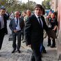 Discurso de Puigdemont no parlamento adiado uma hora