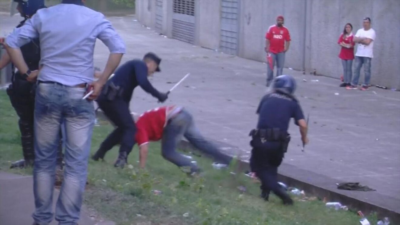 PSP Guimarães agressão adepto