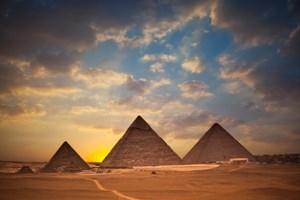 Arqueólogos descobrem ginásio milenar no Egipto