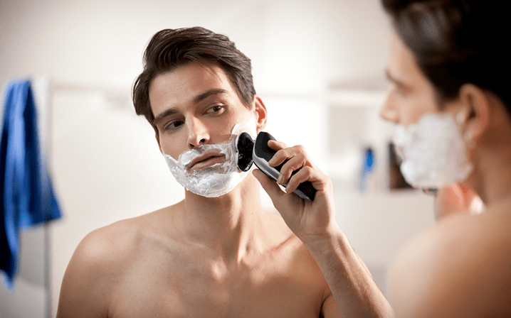 barba sensível ao se barbear