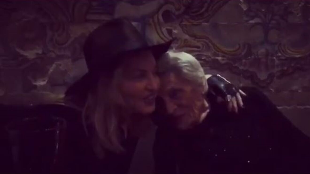 Madonna e irmã de Amália Rodrigues cantam Elvis