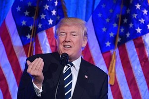 Democratas pedem investigação a alegado assédio sexual de Trump