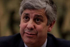 Fundos de investimento incitam Centeno a 'corrigir erros do passado'