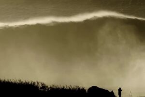 WWW.DOWNVIDS.NET-Hugo Vau at Nazaré  - 2018 Ride of the Year Award Entry - WSL Big Wave Awards.mp4