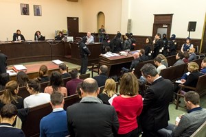 Salah Abdeslam acusado no dossier dos atentados de Bruxelas em 2016