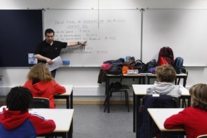 Colégios privados ganharam cinco mil alunos desde 2019, a maioria no secundário