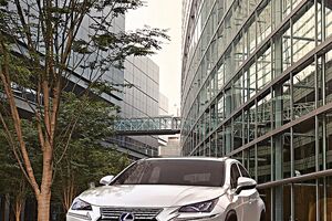 SUV lexus