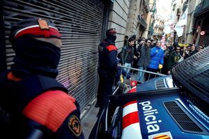 confrontos em Barcelona 