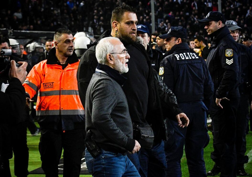 PAOK presidente armado