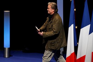 Steve Bannon pagou fiança de cinco milhões e foi libertado