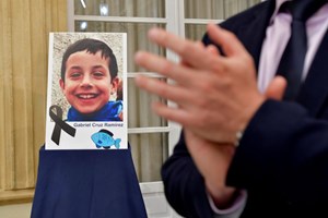 Madrasta condenada a prisão perpétua por matar enteado em Espanha