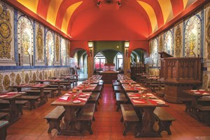 Cervejaria Trindade: sete séculos como convento, um como restaurante