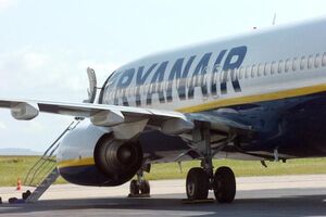 Ryanair, avião, pista