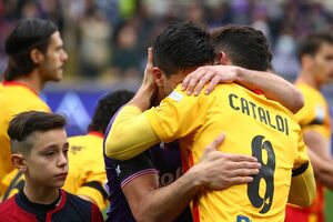 homenagens a Davide Astori 
