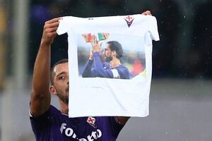 homenagens a Davide Astori 