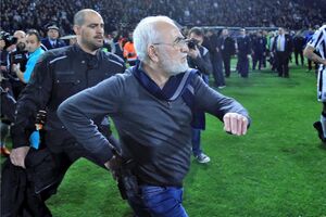 PAOK presidente armado