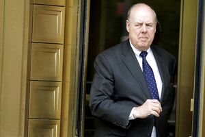 Advogado John Dowd defendeu Trump no caso da interferência russa nas eleições