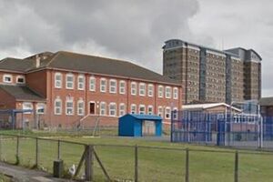 Estabelecimento de ensino em Plymouth