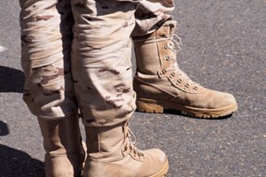 Exército expulsou vítima de violência doméstica e assédio laboral sem pensão