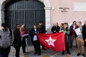 Manifestação pro Lula - Lisboa 
