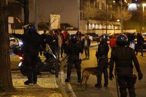 polícia adeptos 